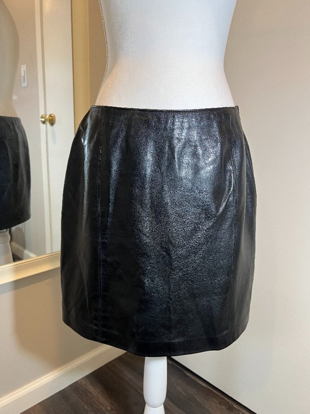 Danier Black Genuine Leather Mini Skirt, Size 10